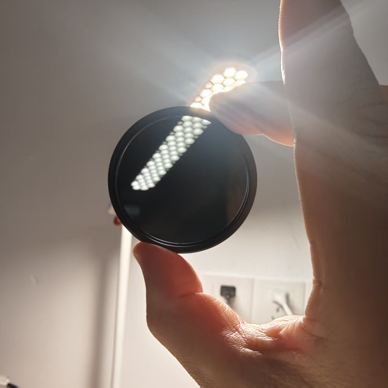 Photography Types Of Lighting - 52mm Frame Lens Reduce Visible Lights
